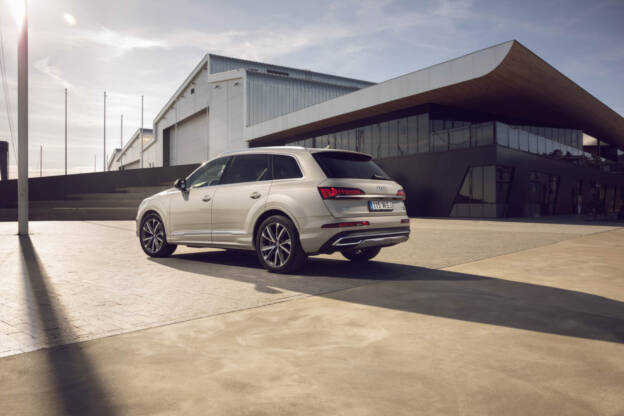 Audi Q7 advertising campaign